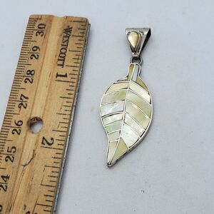 Sterling Silver and Mother of Pearl Leaf Pendant 925